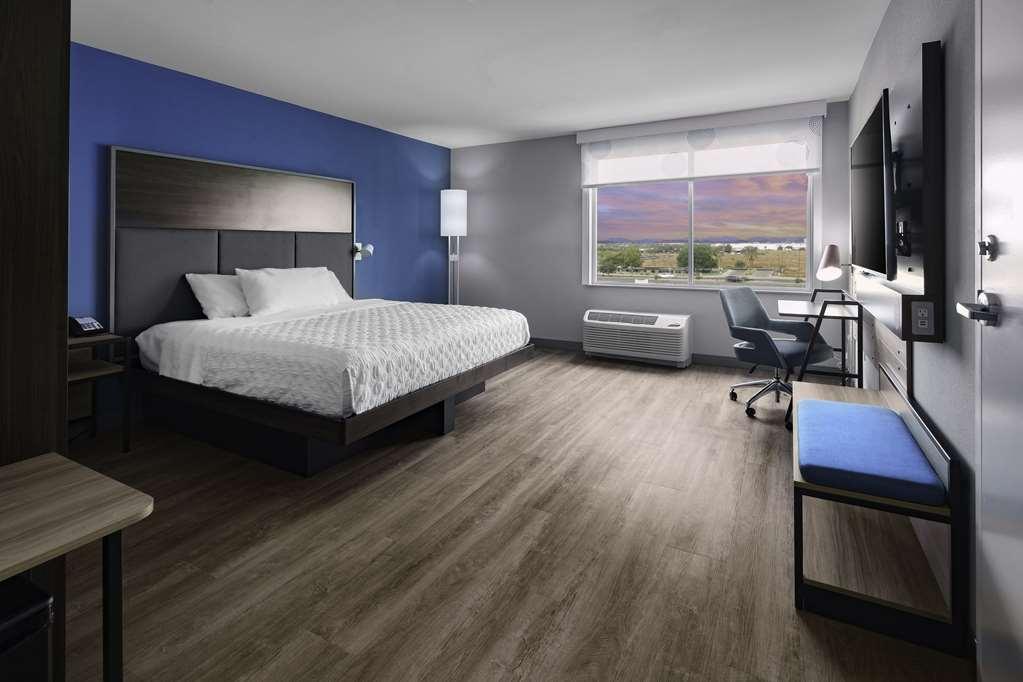 Tru By Hilton Goodyear Phoenix West, Az Oda fotoğraf